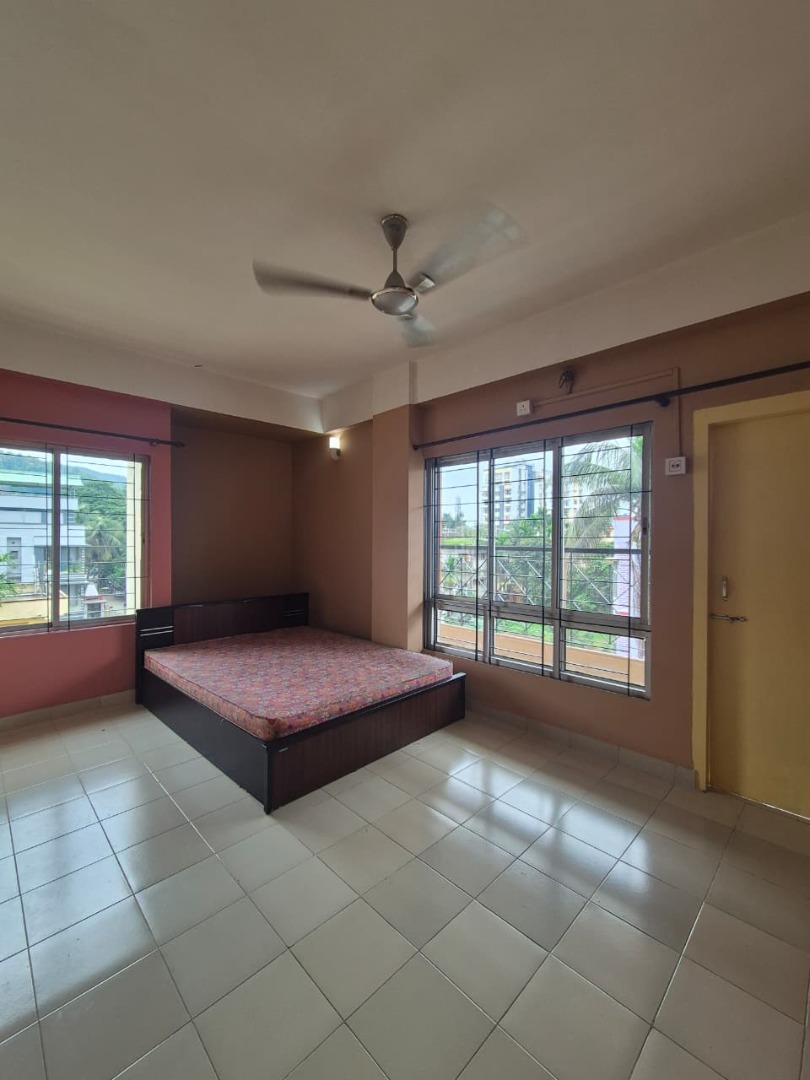 Semi Furnished 3bhk in Hengrabari, Guwahati, Assam, India for Rent